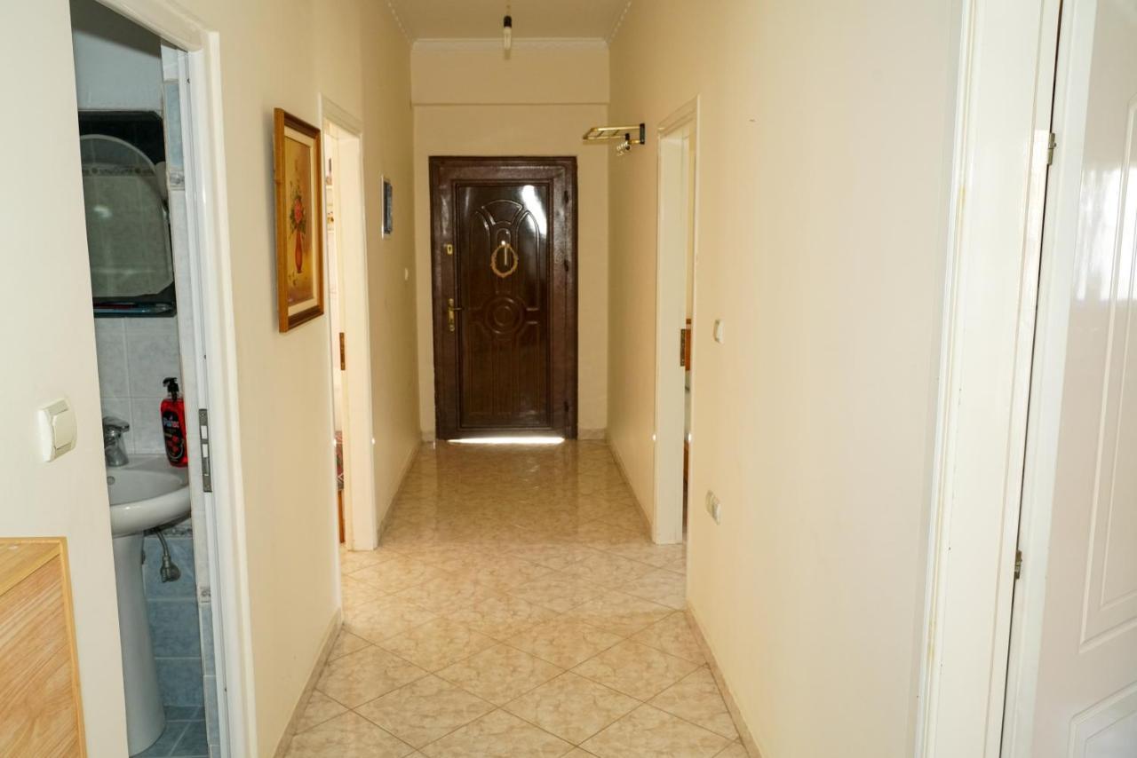 Connie'S Apartments Sarandë Exterior foto